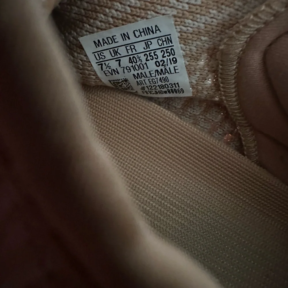 Yeezy 350 Clay